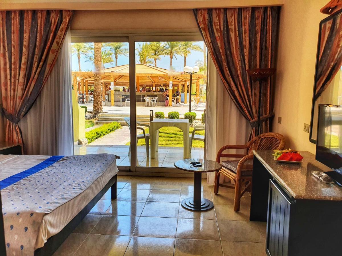 Palm Beach - Families&couples Only Resort Hurghada