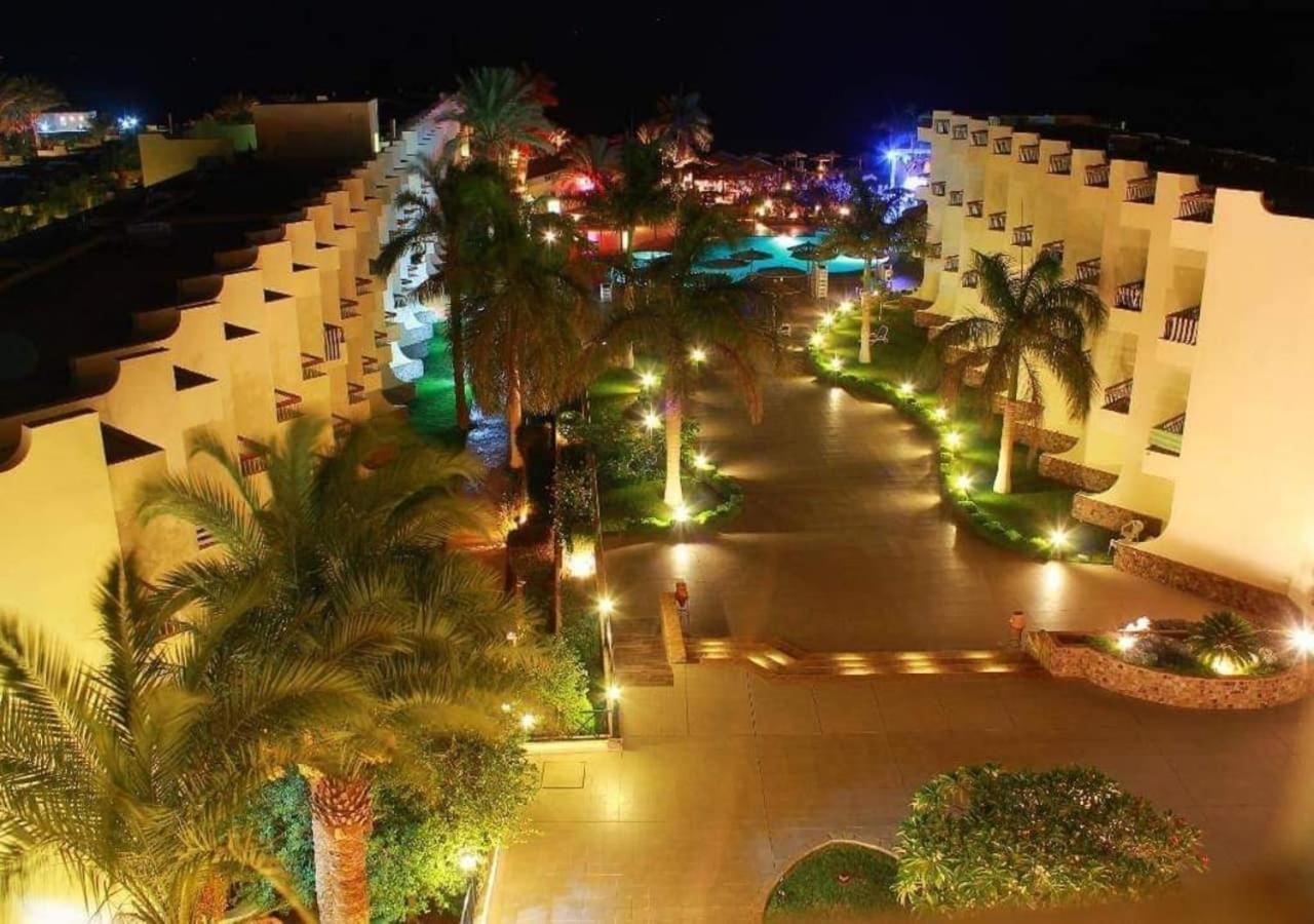 Palm Families And Couples Only Üdülőközpont 4*
