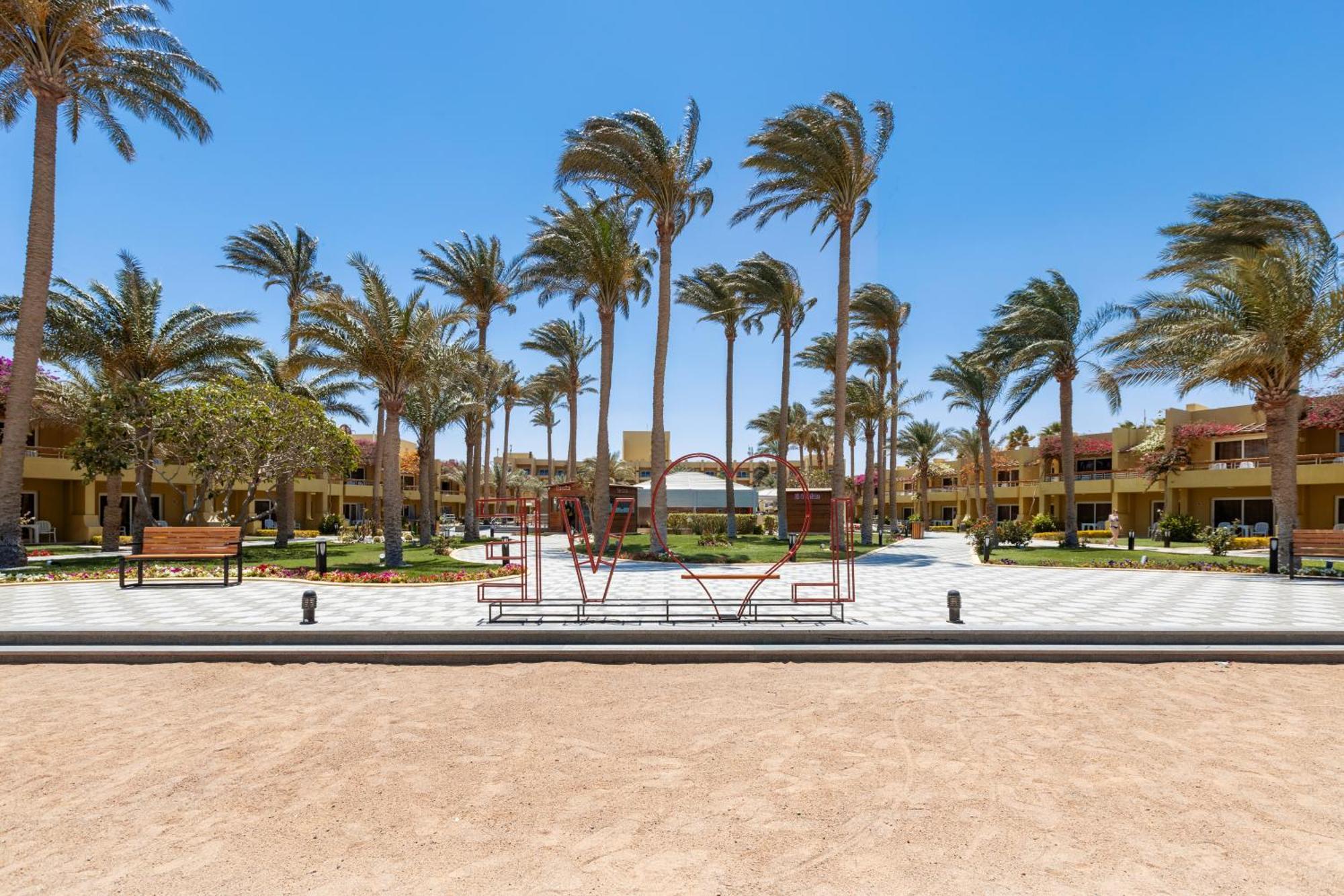 Üdülőközpont Palm Families And Couples Only 4*